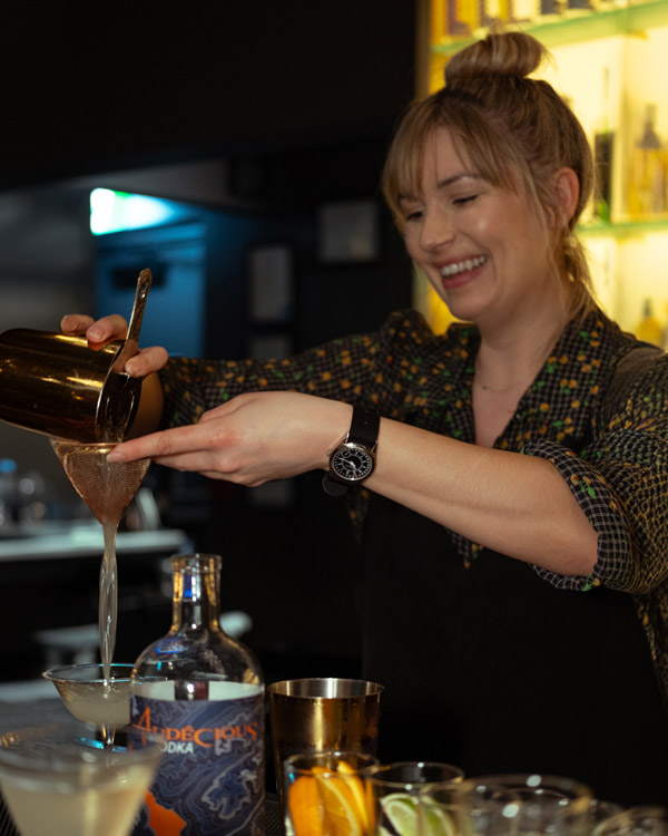 Elizabeth Kalles, Bartender, Jungle Room